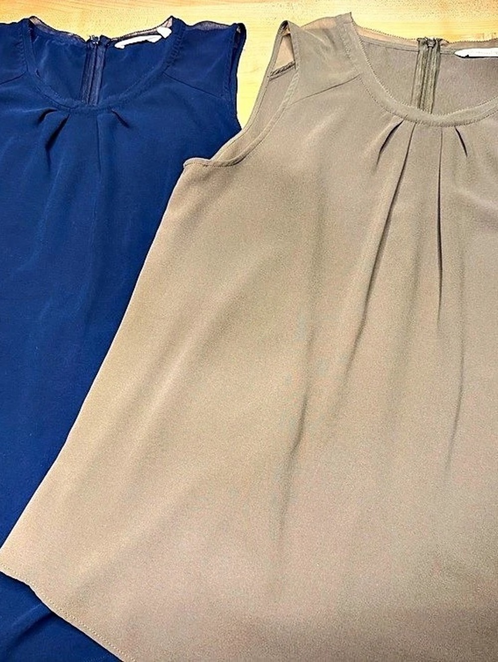 LOT OF 2 Soft Surroundings Chiffon Pleated Tank Tops (Size Large)